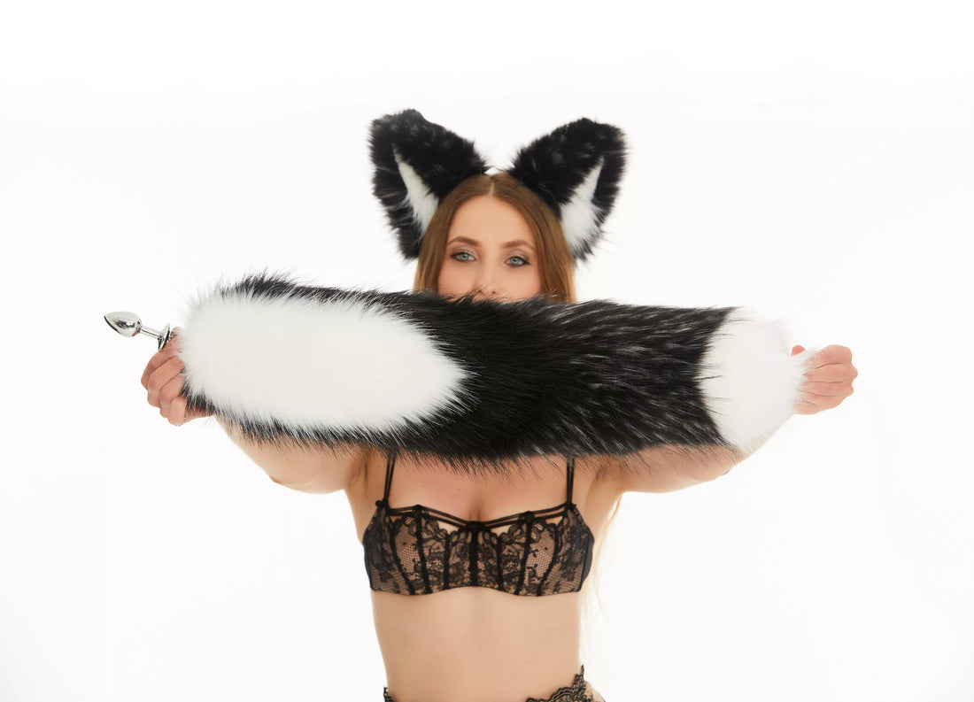 Multicolor Tail Butt Plugs white black silver 25"