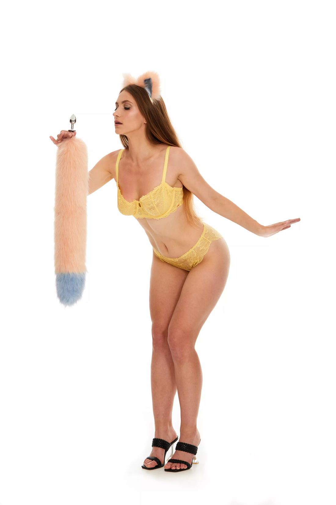 Tail Butt Plug peach with grey tip 25"