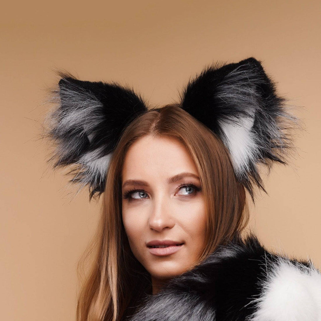 Fluffy fox ears silver - OKOVA