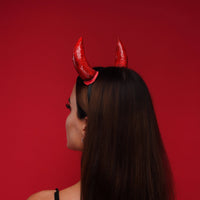 Devil horns red small - OKOVA