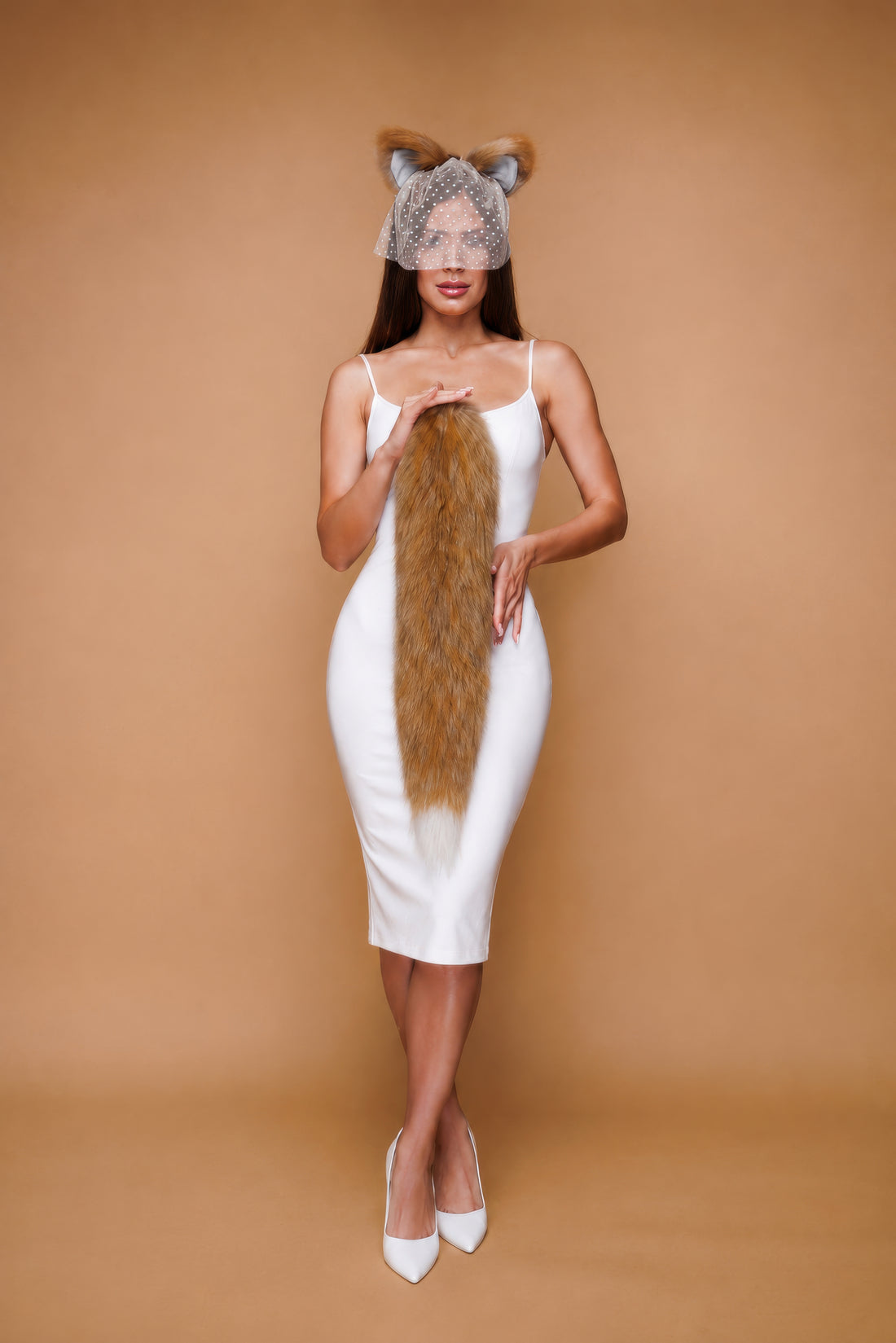 Fluffy fox tail butt plug