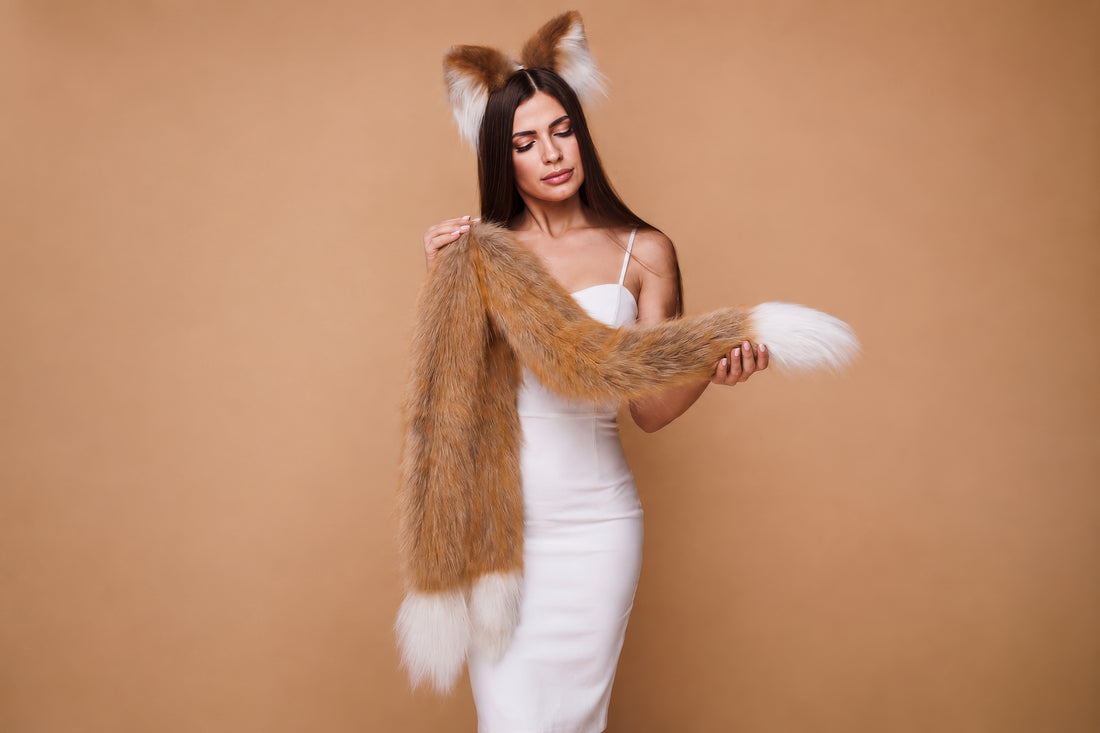 Kitsune tail butt plug orange with white tip 29"