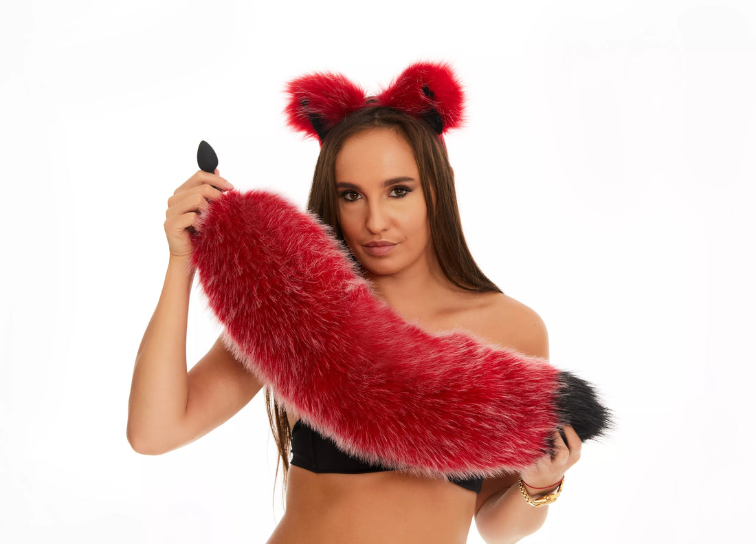 Fluffy Tail Butt Plugs red with black tip 25"