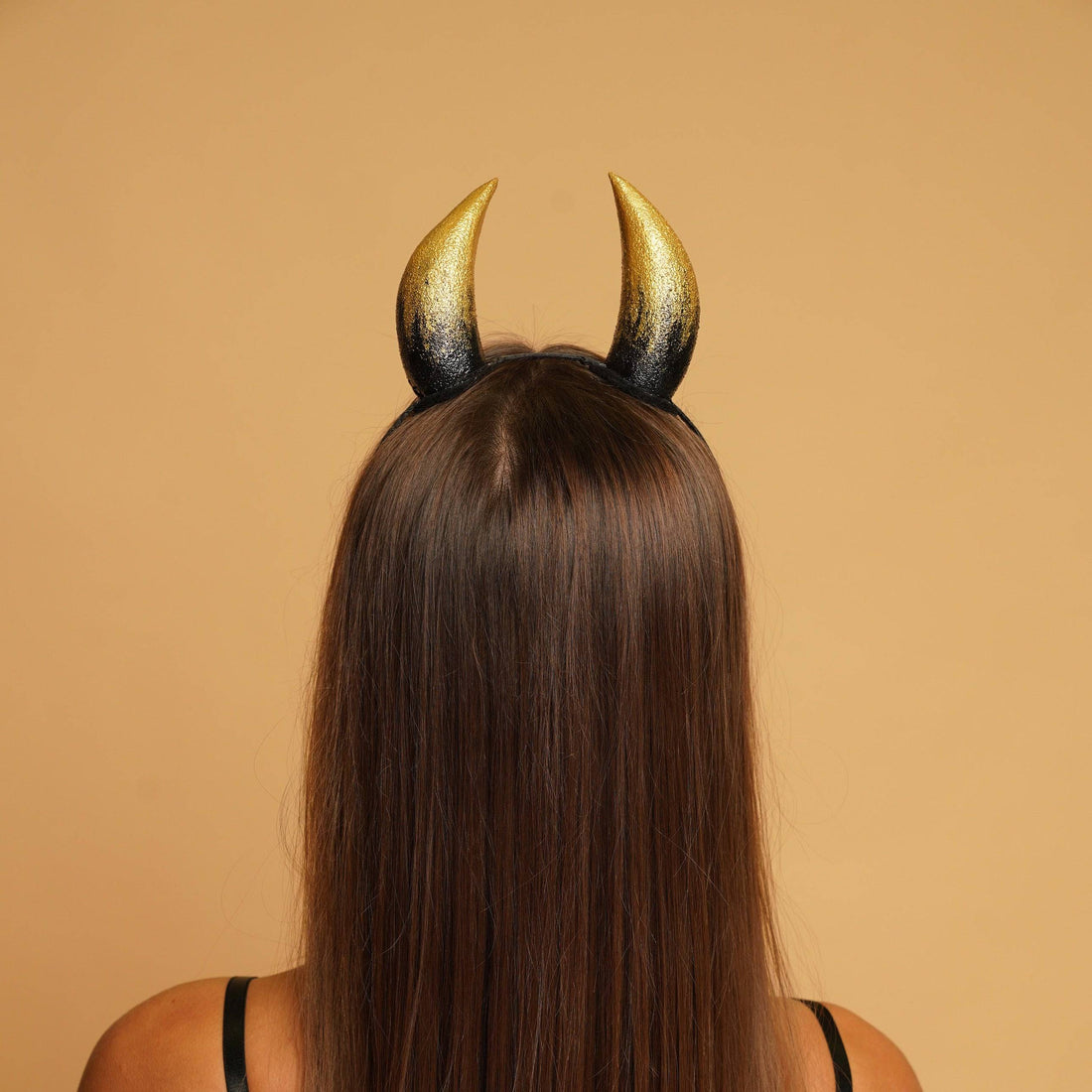 Devil horns gold with black small - OKOVA